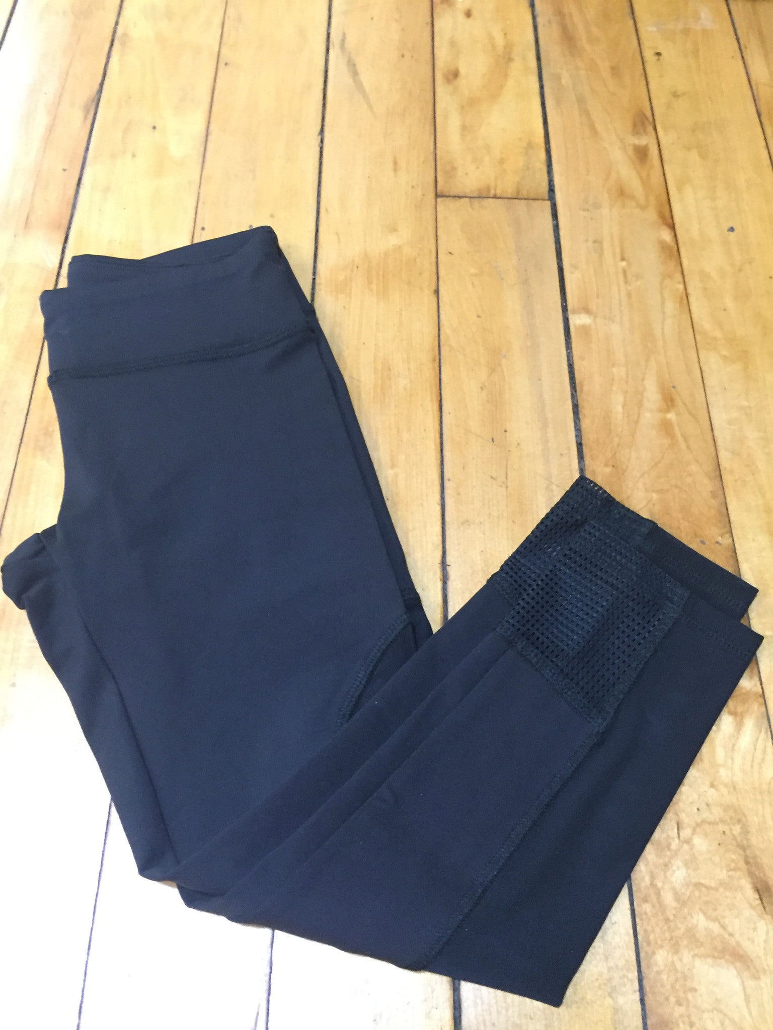 Lanston Cropped Paneled Legging